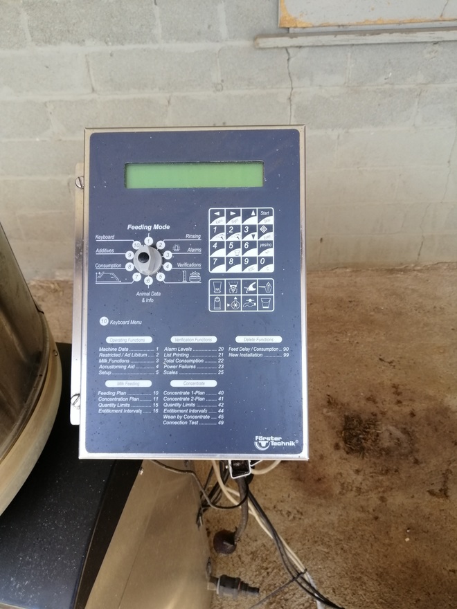 LELY CALM AUTO CALF FEEDER Machinery & Equipment Dairy